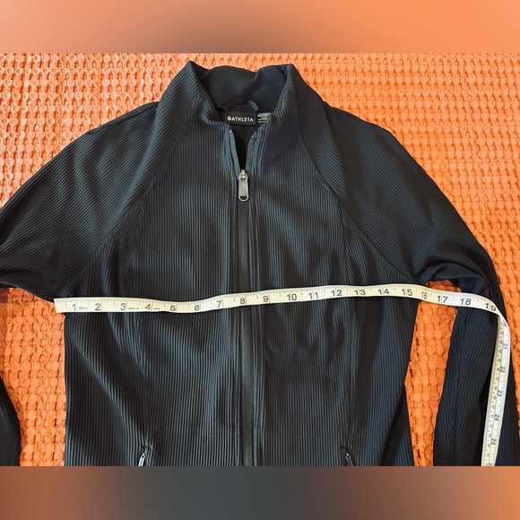 Athleta Ribbed Salutation Jacket - Picture 5 of 5